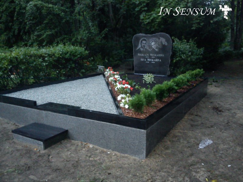 Дизайн могилы на кладбище