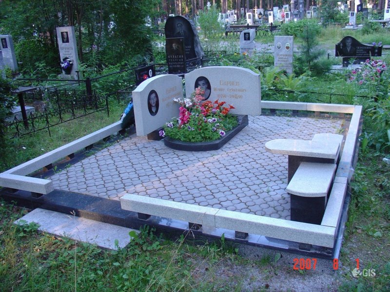Комплексы из Мансуровского гранита