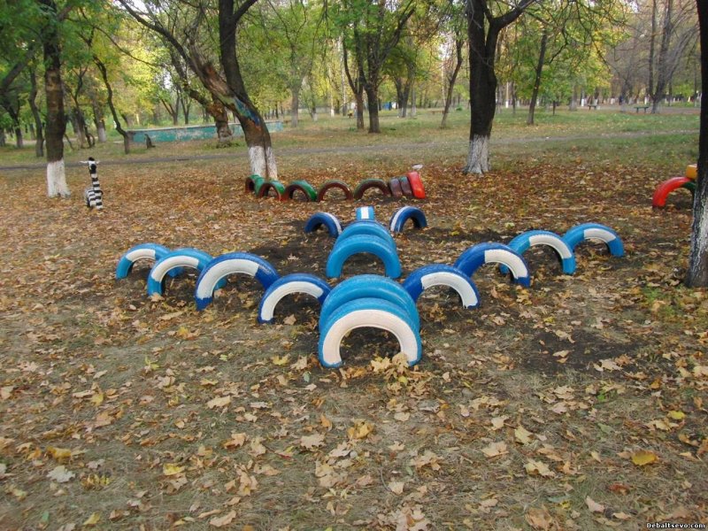 Бордюры из шин белый