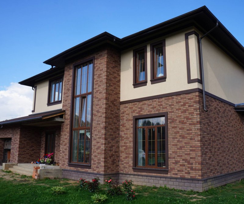 Комбинированная отделка фасада