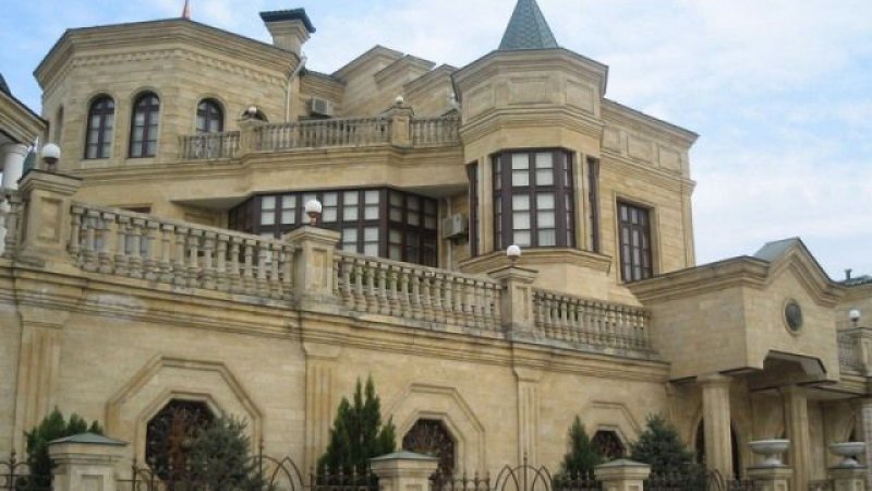Одноэтажные дома из дагестанского камня