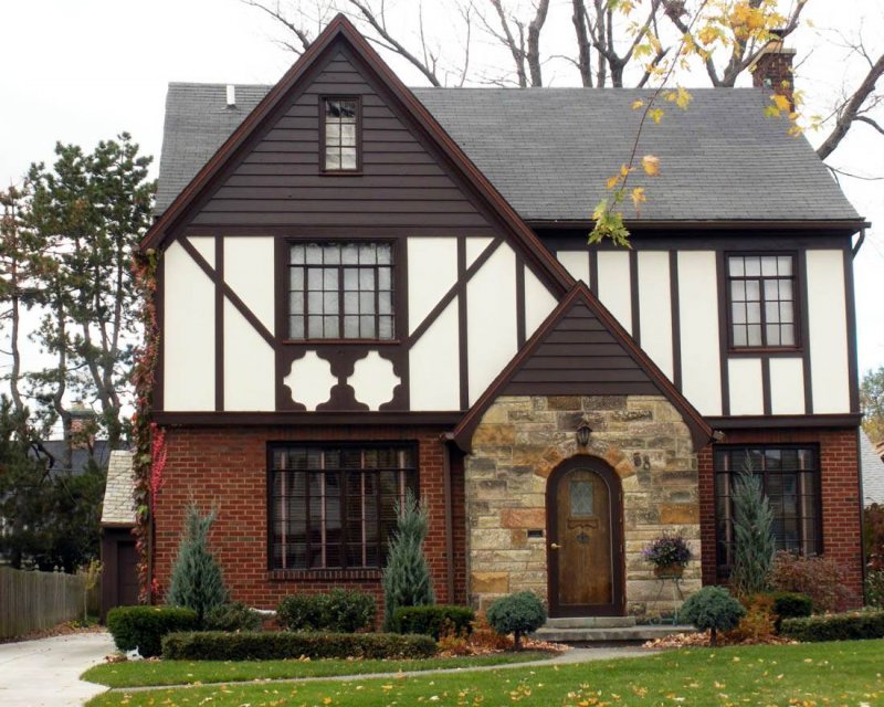 Стиль Тюдор (Tudor Revival Cottage)