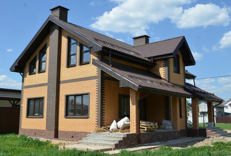 Кирпичный дом