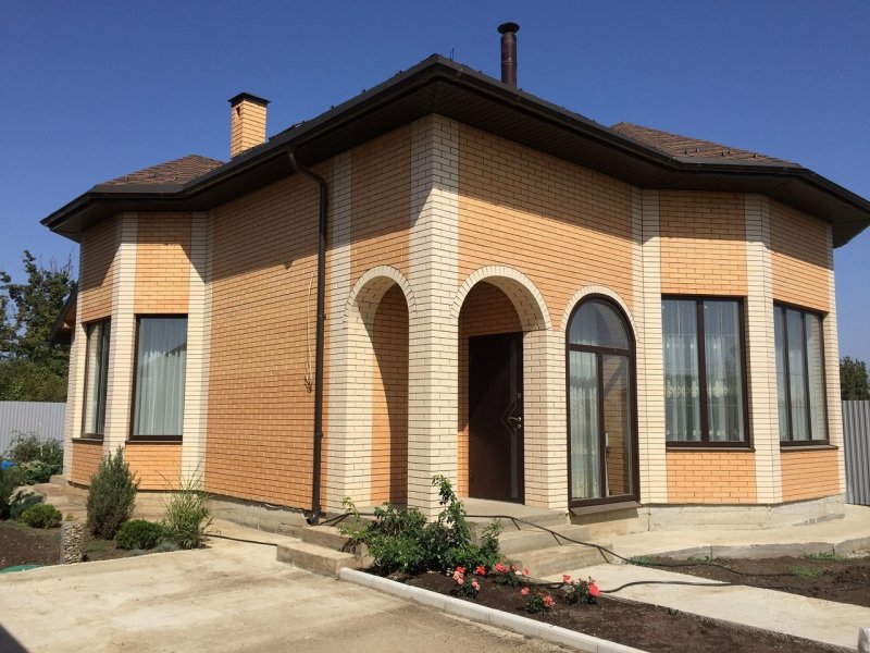 Продается кирпичный дом