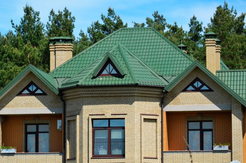 Металлочерепица Андалузия RAL 6002 зеленая листва