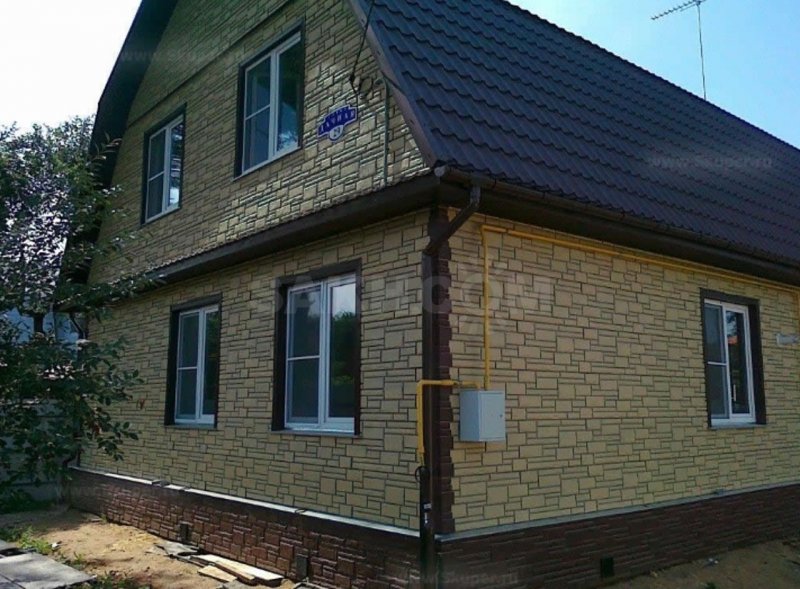 Отделка цокольным сайдингом