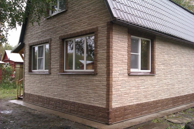 Отделка цоколя панелями Альта профиль