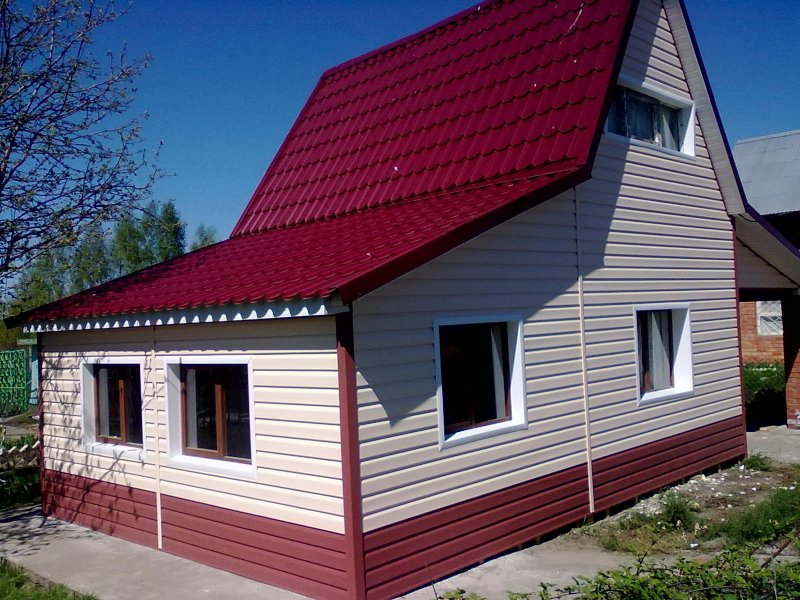 Красный сайдинг
