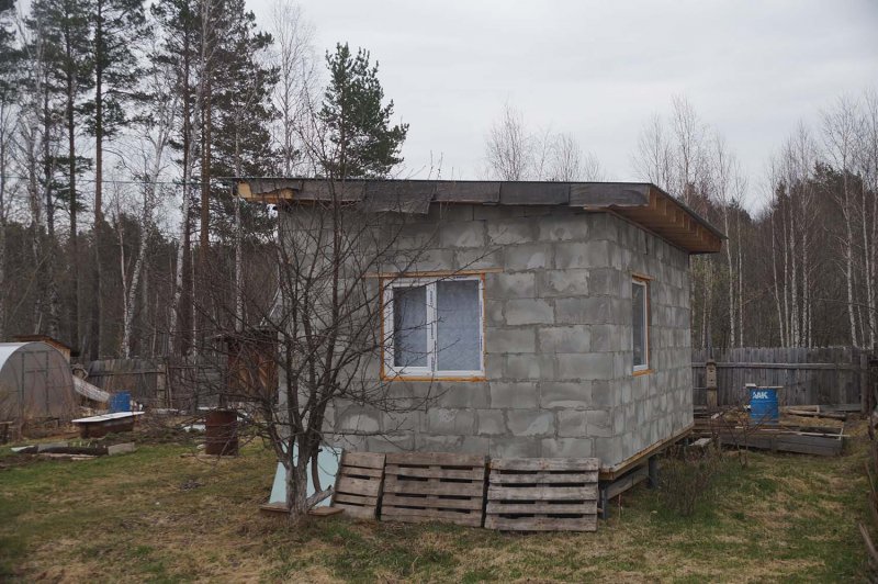 Дачная бытовка из пеноблоков