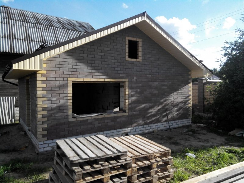 Внешняя отделка бани из пеноблоков