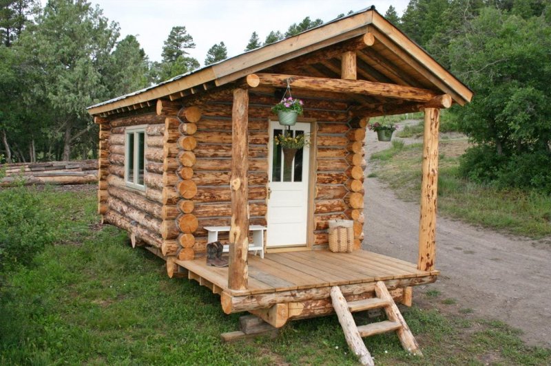 Стройка бани из бревна