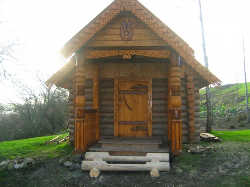 Деревенские бани из дерева