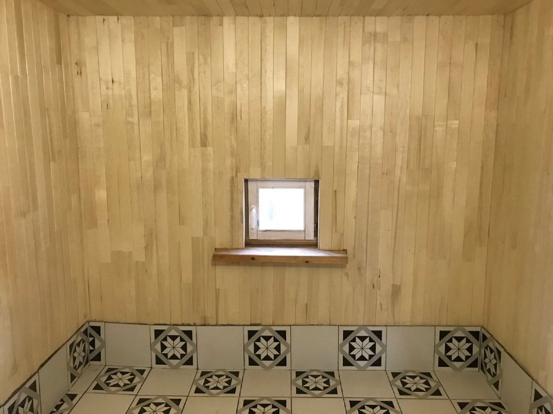Теплый пол в комнате отдыха в бане
