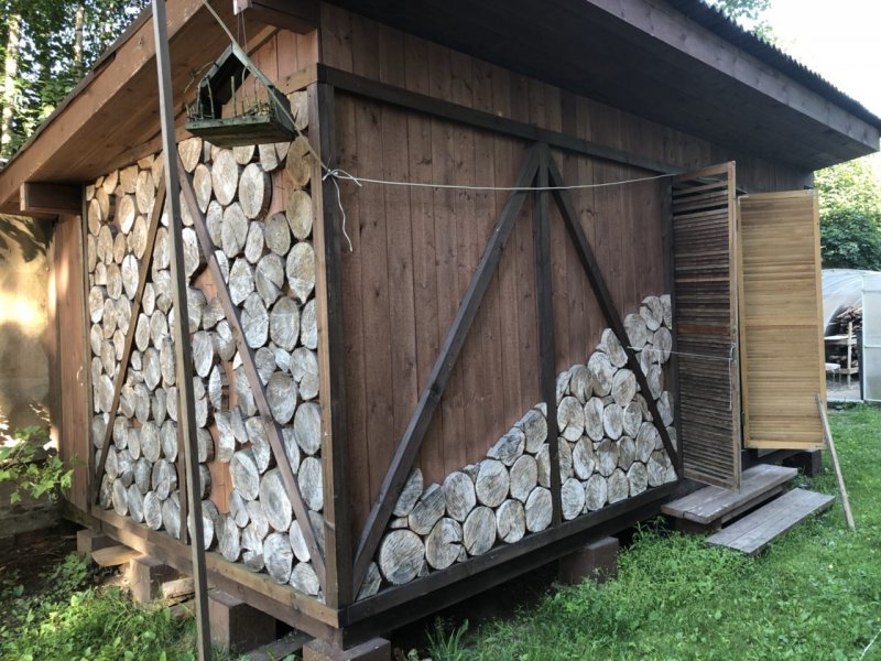 Стеллаж для хранения дров