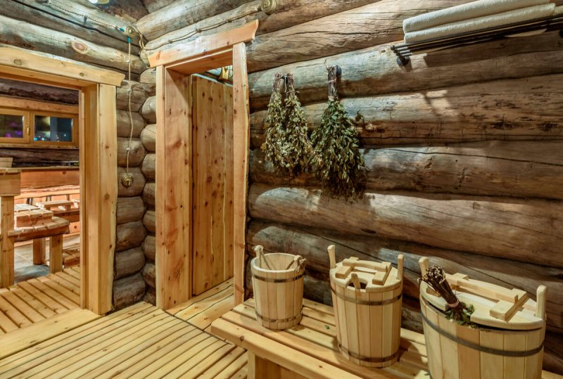 Сельская баня внутри и снаружи