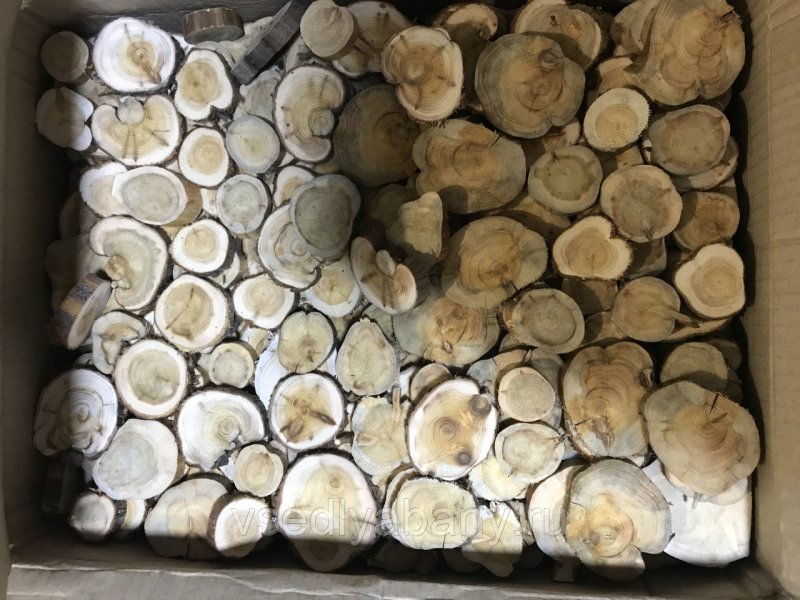 Панно из спилов дерева