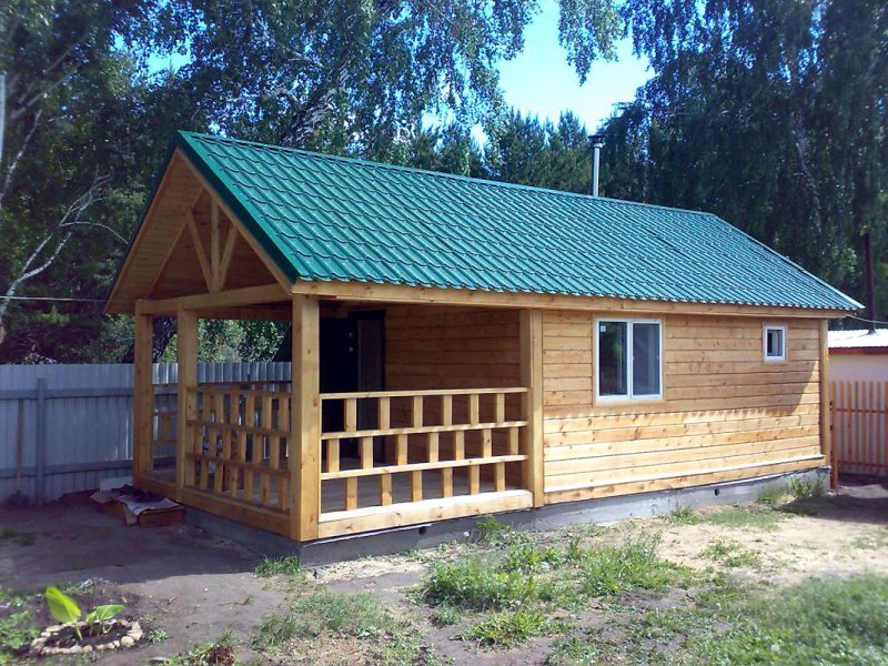 Баня с зоной барбекю