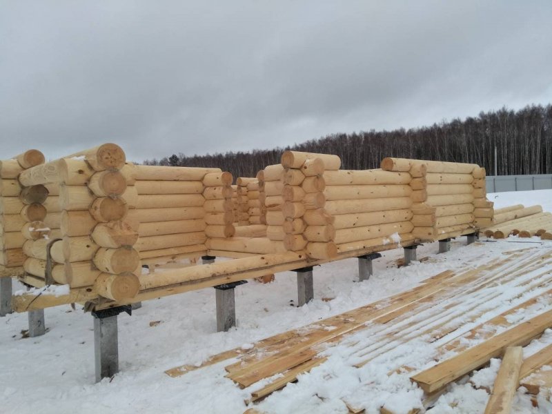 Сруб на винтовых сваях