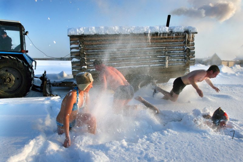Баня зимой