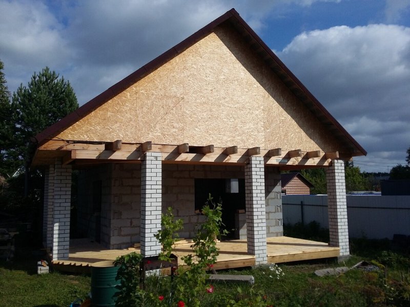 Комбинированная баня из пеноблока и дерева