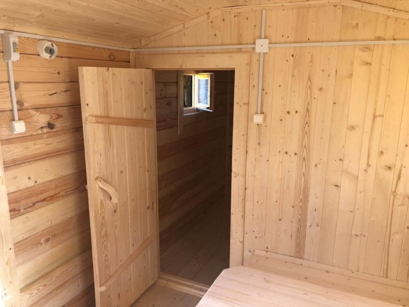 Внутренняя отделка бани из профилированного бруса