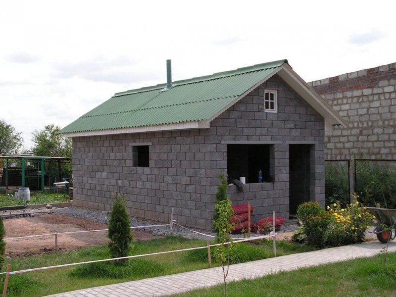 Баня с мансардой из керамзитобетонных блоков