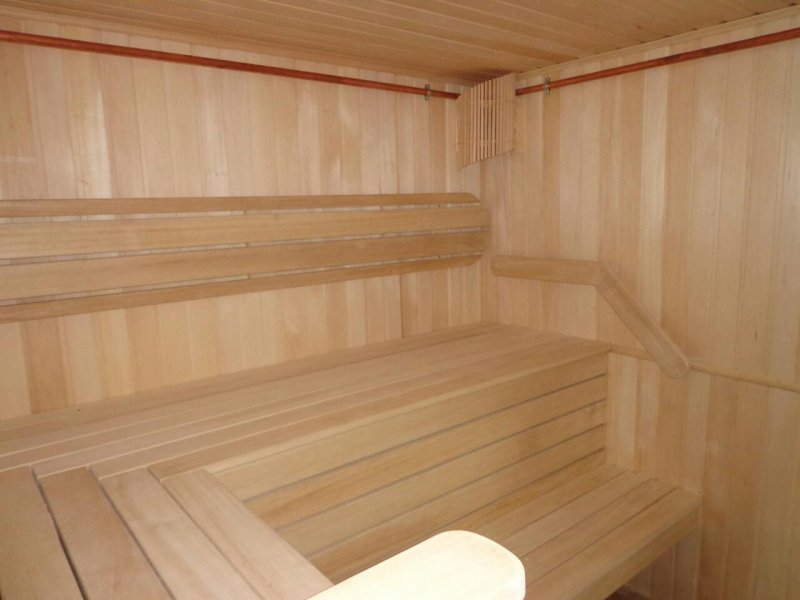 Полки из липы для бани