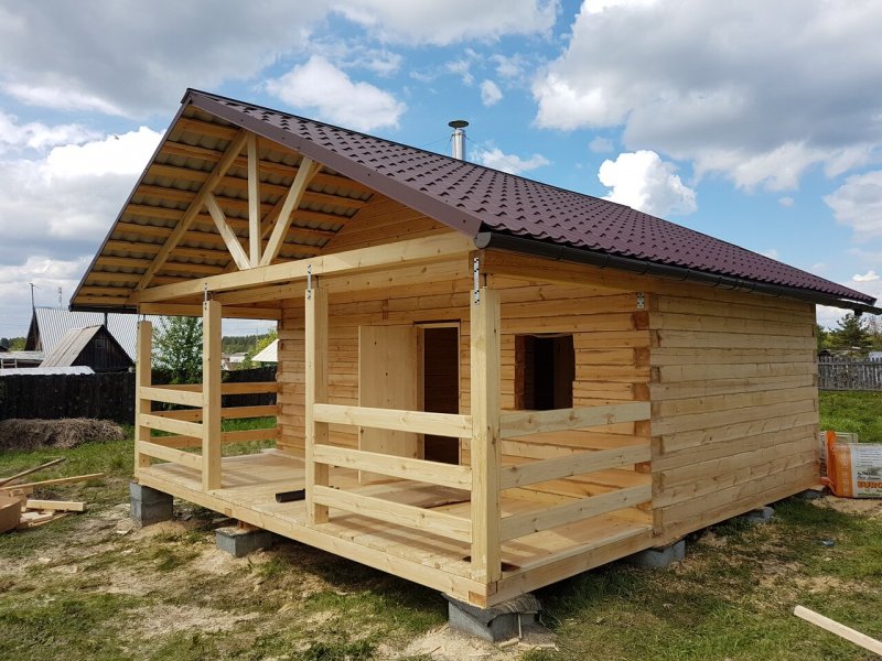 Баня с террасой из бруса 100х150