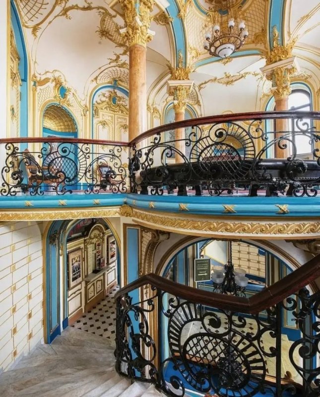 Сандуновские бани в Москве