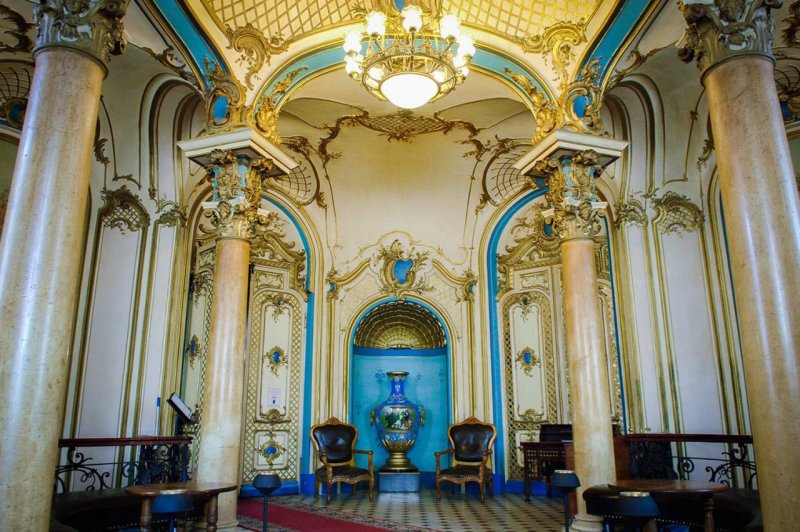 Сандуновские бани в Москве