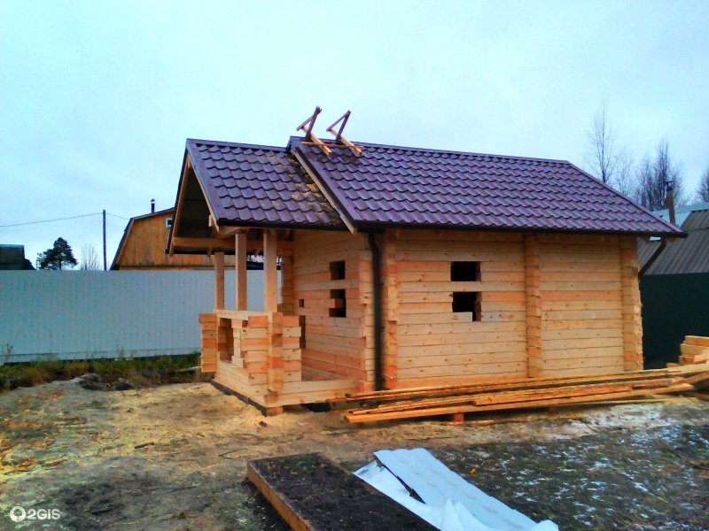 Стройка бани из бруса