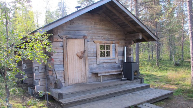 Скромная баня на даче