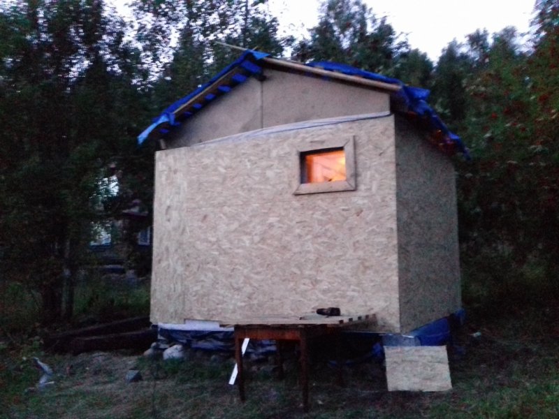 Мини баня из поддонов