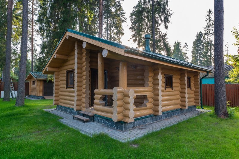 Баня из оцилиндрованного бревна
