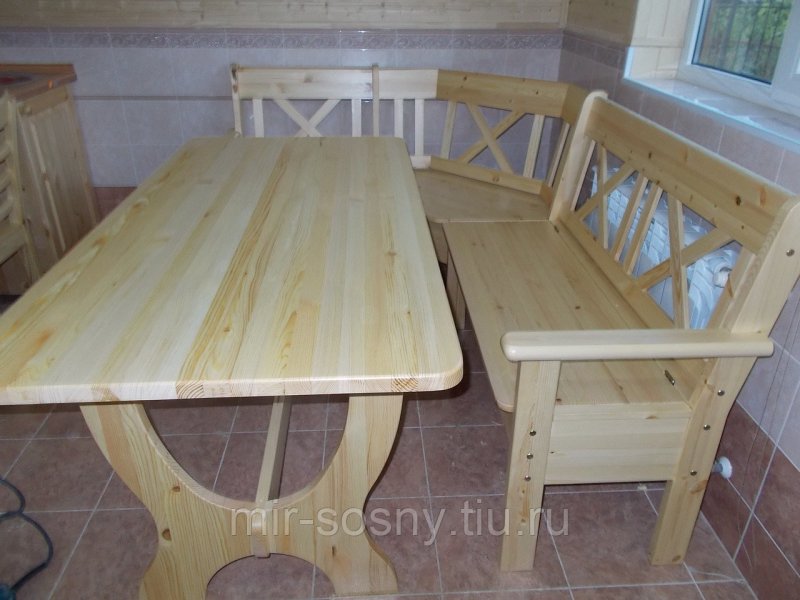 Деревянные угловые скамейки