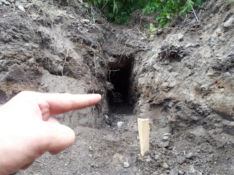 Вода уходит под землю