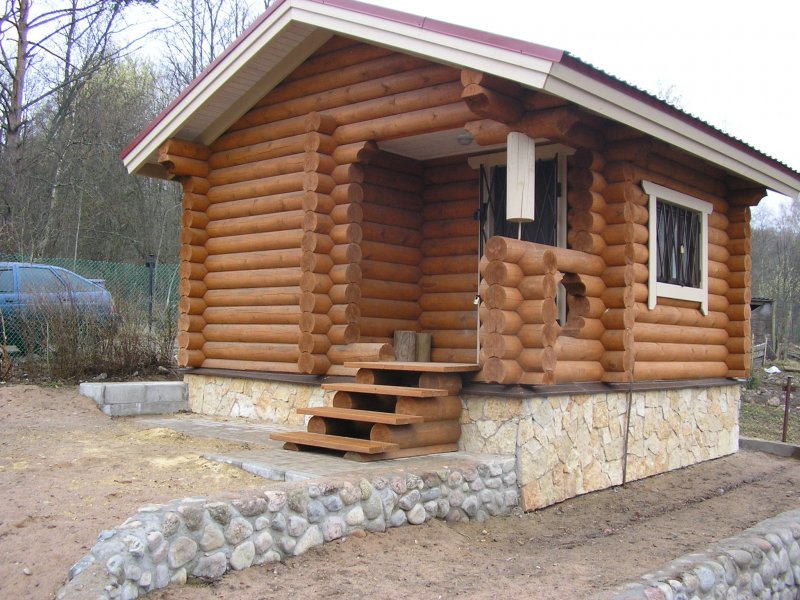 Красивые бани из бревна