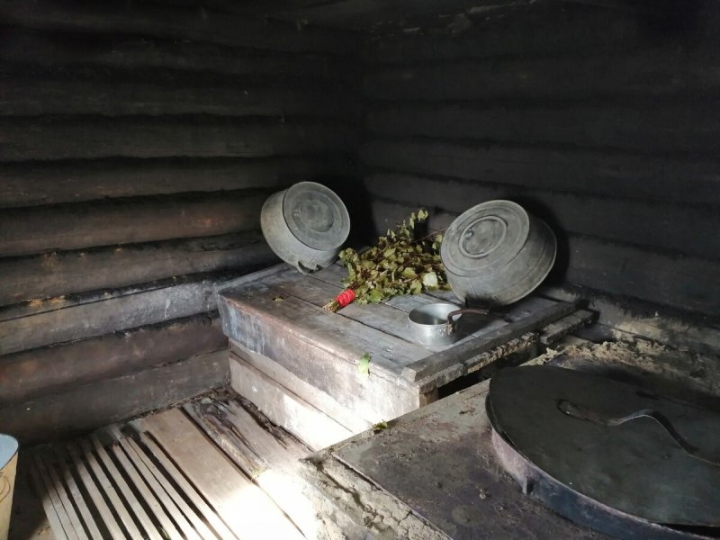 Старинная баня по черному