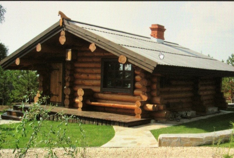 Маленький домик из кругляка