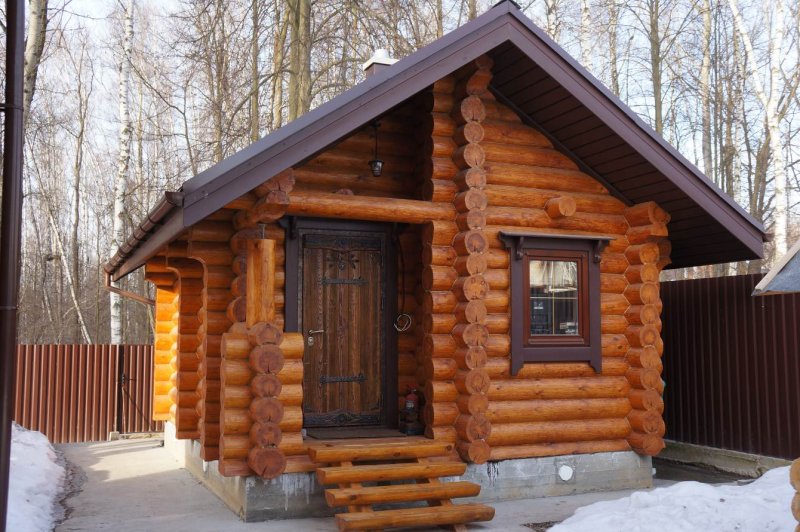Деревянные бани из бревна