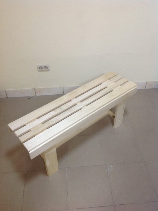 Скамейка из липы