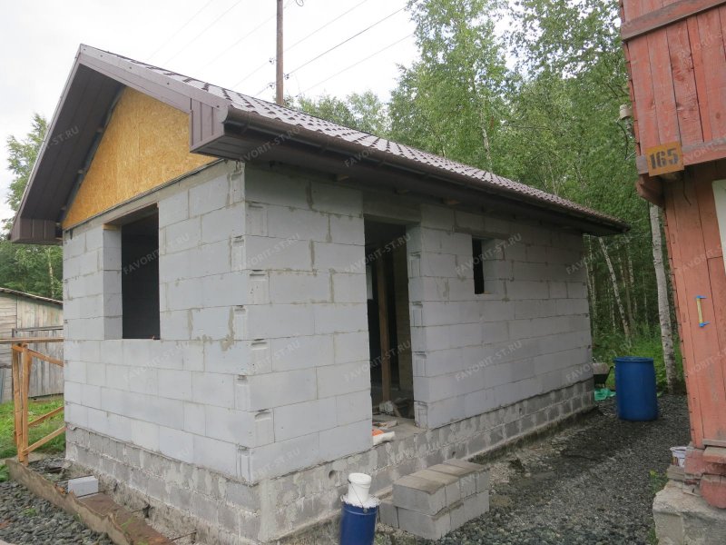 Хозблок из газосиликатного кирпича своими руками