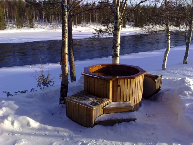 Купель на даче зимой