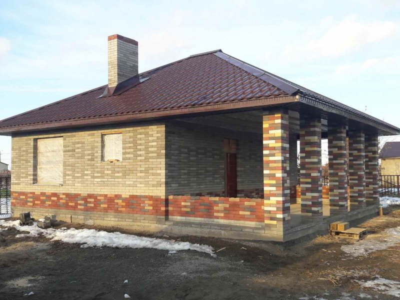 Постройка бани из кирпича