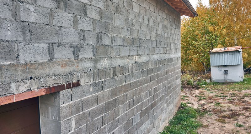 Отделка внутренних стен гаража из керамзитных блоков