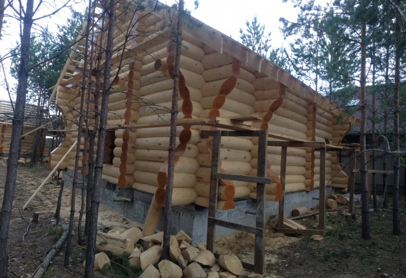Дизайн бани из бревна снаружи