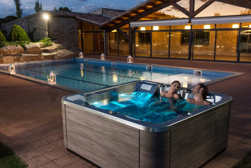 Jacuzzi Spa-Caressa