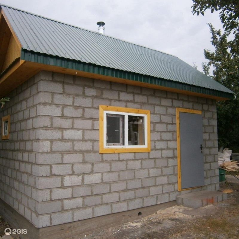 Хозблок из керамзитобетонных блоков