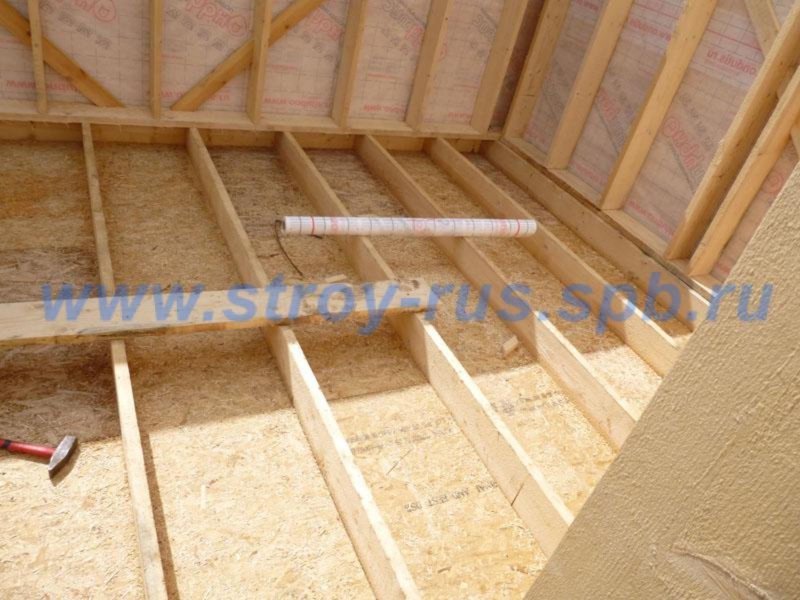 Перекрытие в каркасном домике 4х6