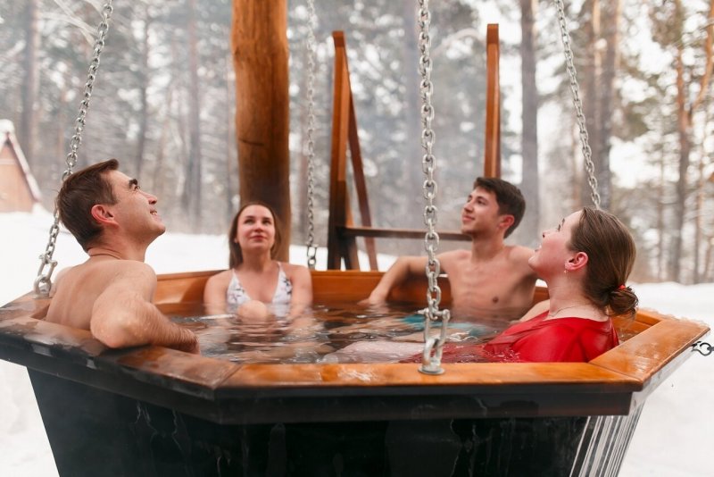 Сибирский банный Чан много людей